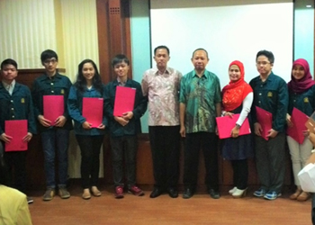 Penyerahan Beasiswa CSR Kepada Mahasiswa Institut Teknologi Bandung, Univ Parahyangan & Univ Padjajaran (2015)