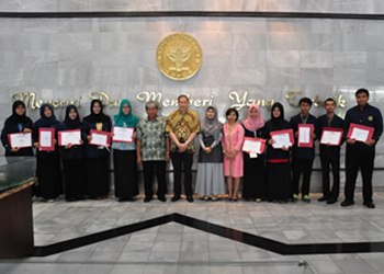 Penyerahan Beasiswa CSR Kepada Mahasiswa Institut Pertanian Bogor (2015)